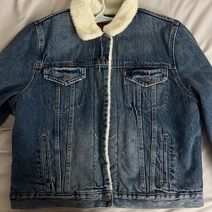 NWOT LEVIS SHERPA JEAN JACKET XL